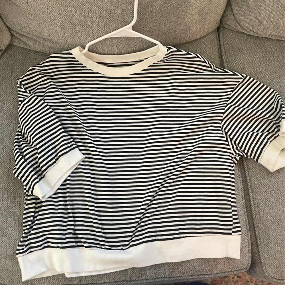 Striped puff sleeve top